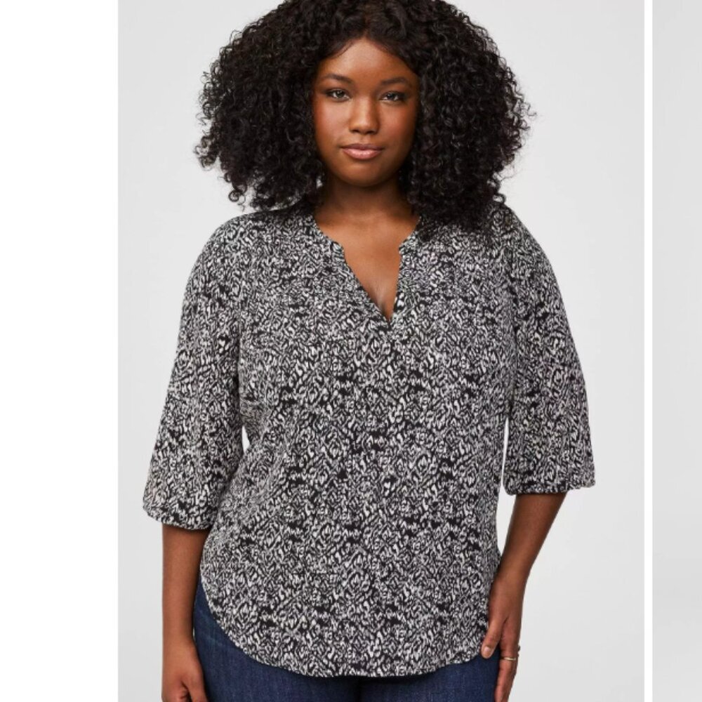 New Torrid Harper size 4X Black White Abstract 3/4 Sleeve Pullover Blouse
